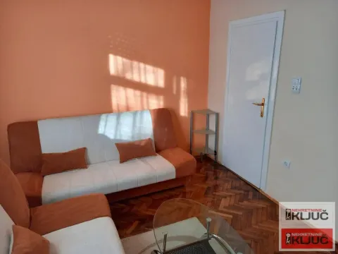 Izdavanje, garsonjera, 22m², Podbara, Novi Sad Sve Podlokacije - image 5