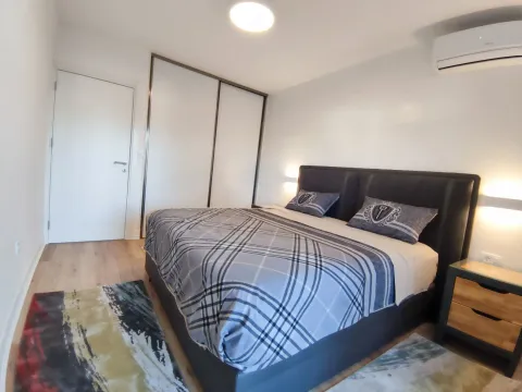 Rent, two bedroom apartment, 86m², Centar, Podgorica - image 10