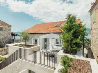 Rent, house, 170m², Donja Lastva, Tivat - image 2