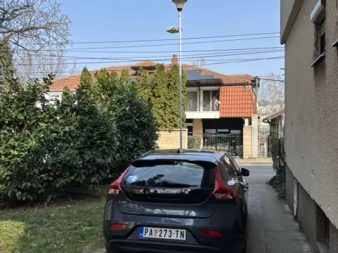 Rent, three bedroom apartment, 73m², Kanarevo Brdo, Beograd - image 5