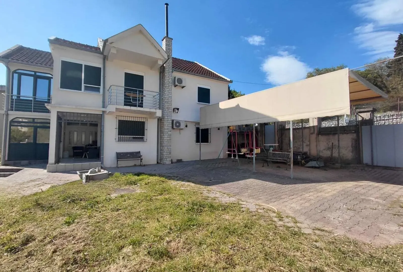 Sale, house, 200m², Doljani, Podgorica