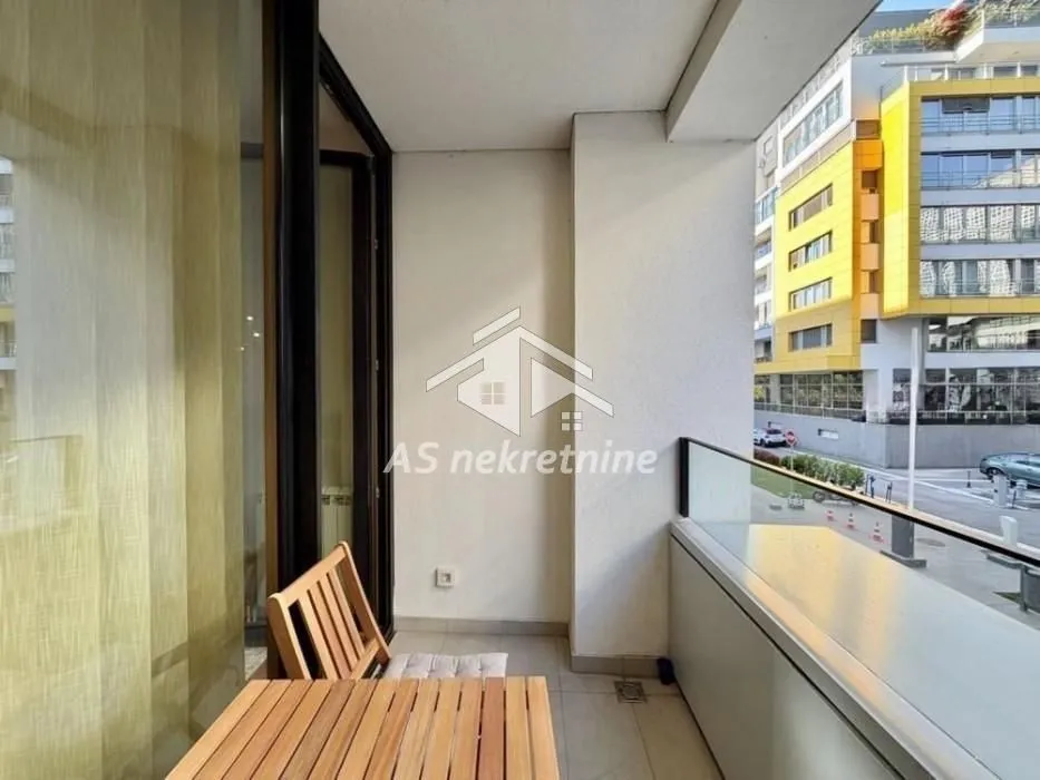Izdavanje, dvosoban stan, 67m², Novi Beograd Sve Podlokacije, Beograd