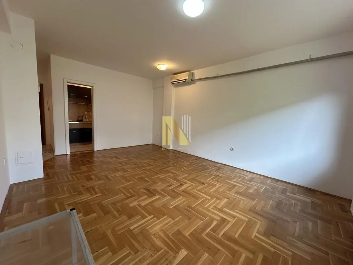 Prodaja, dvosoban stan, 48m², Sajmište, Novi Sad