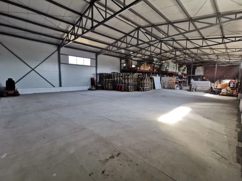 Sale, office space, 765m², Pojate, Ćićevac