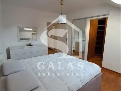 Rent, four bedroom apartment, 135m², Savski Venac, Beograd - image 5