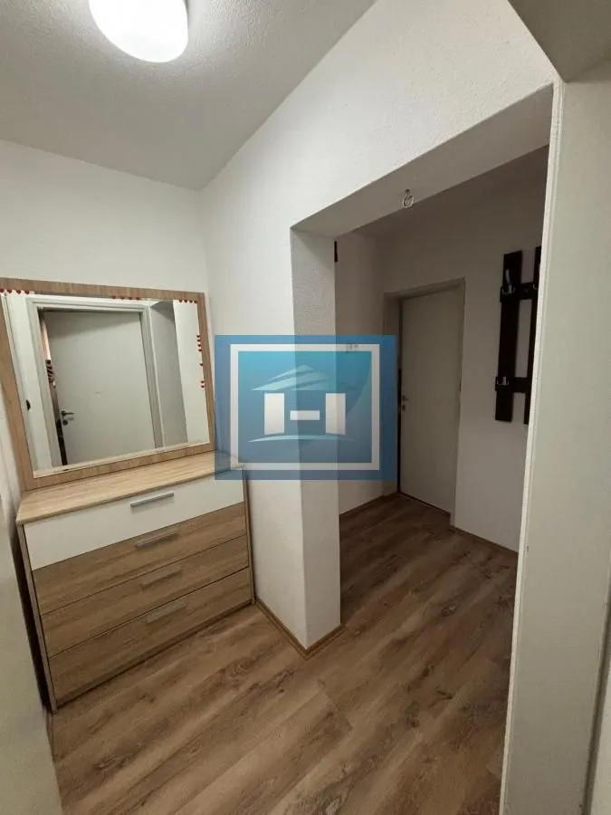 Izdavanje, dvosoban stan, 58m², Kajsijar, Jagodina