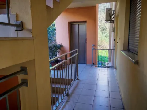 Sale, two bedroom apartment, 54m², Petrovac, Budva - image 12