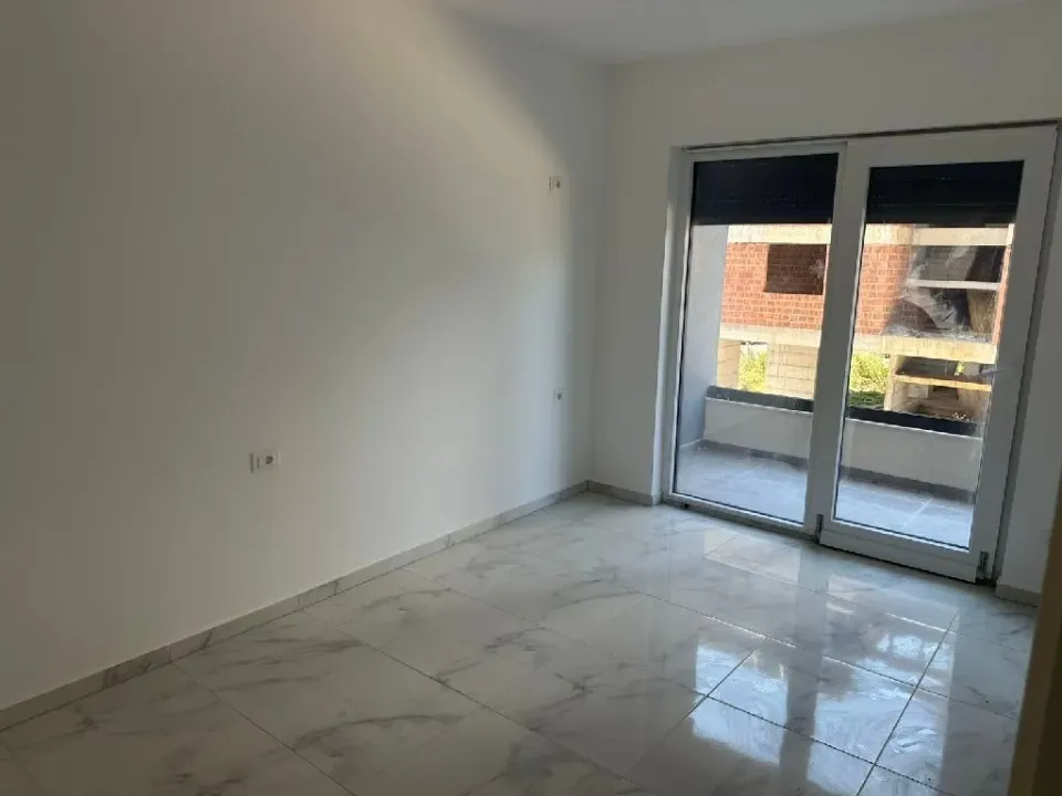 Izdavanje, jednosoban stan, 51m², Ulcinjsko Polje, Ulcinj