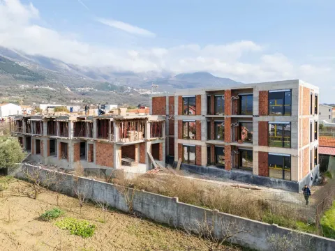 Prodaja, dvosoban stan, 75m², Radanovići, Kotor - image 11