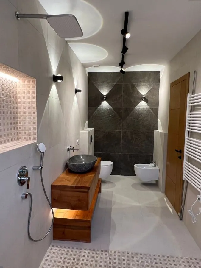 Prodaja, kuća, 317m², Tivat, Crna Gora