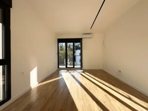 Prodaja, trosoban stan, 90m², Zagorič, Podgorica - image 7