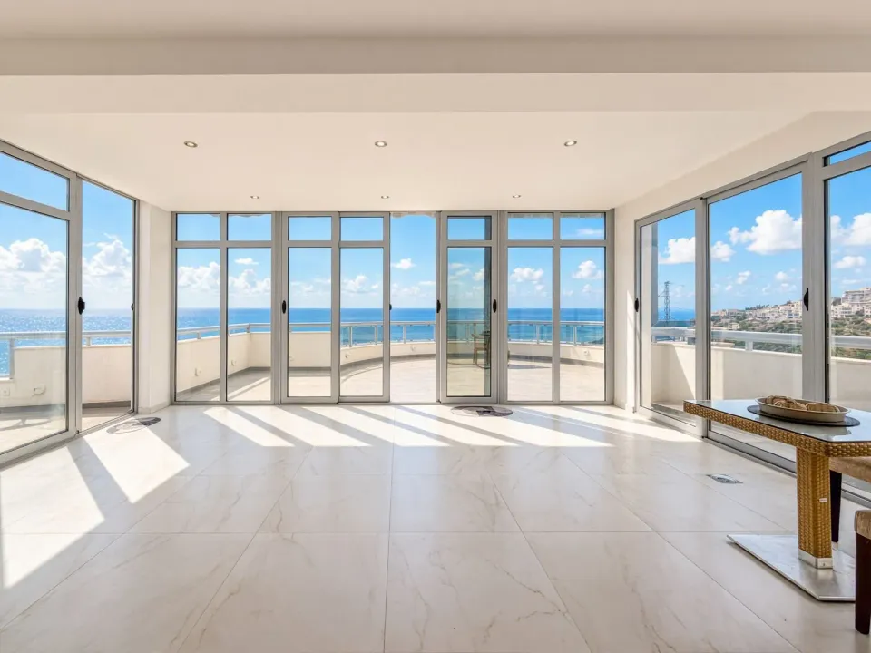 Sale, three bedroom apartment, 241m², Dobra Voda, Bar
