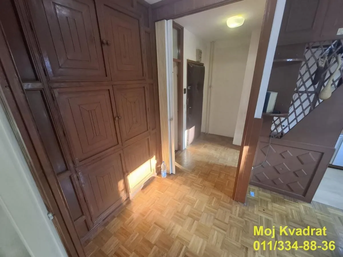 Prodaja, jednosoban stan, 44m², Golf Naselje, Beograd
