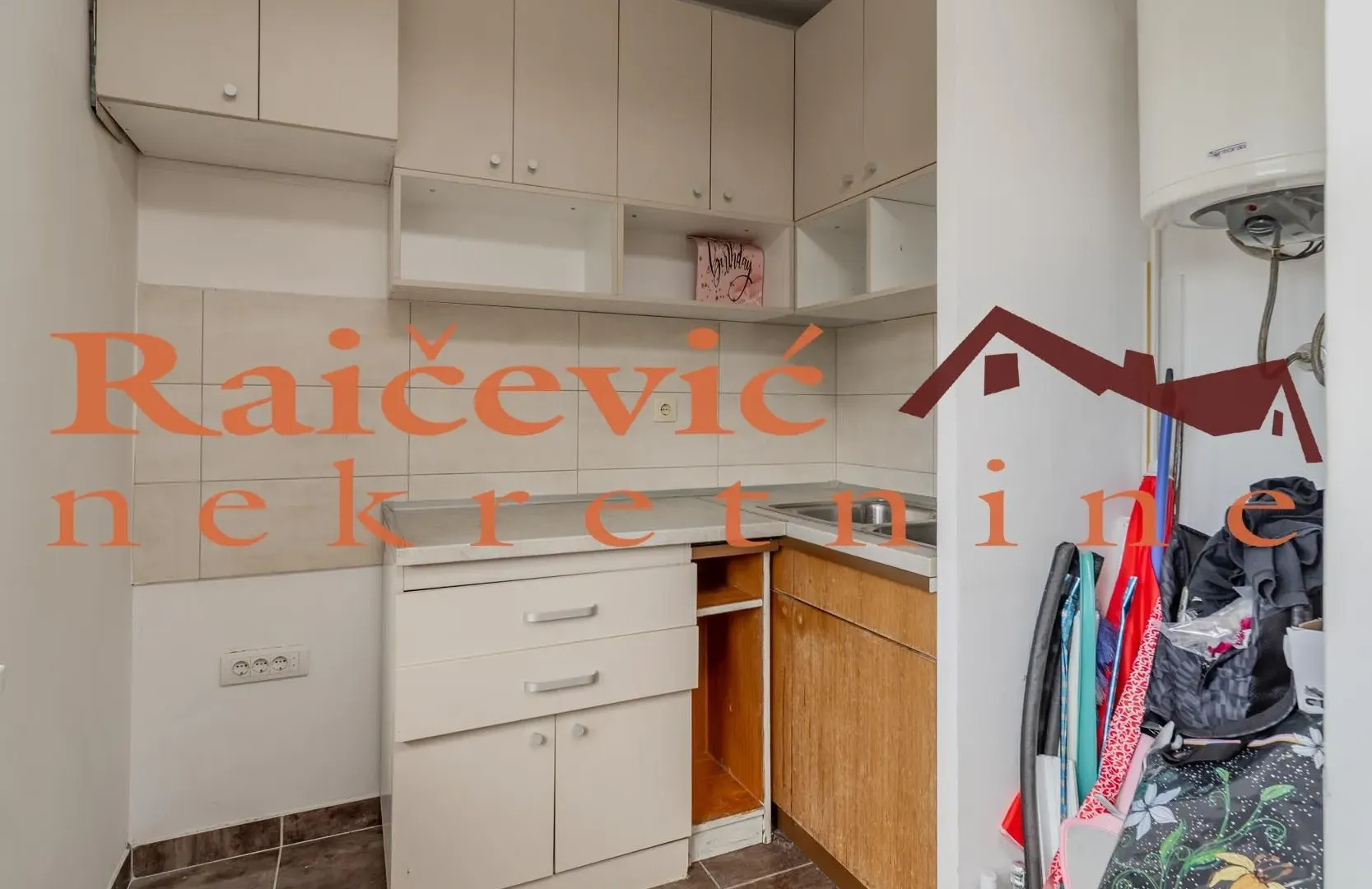 Sale, one bedroom apartment, 36m², Brace Jerković, Voždovac Sve Podlokacije