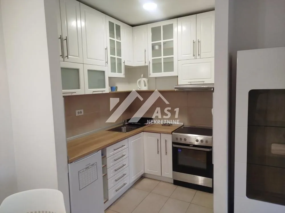 Izdavanje, dvosoban stan, 51m², Stari Majur, Petrovaradin