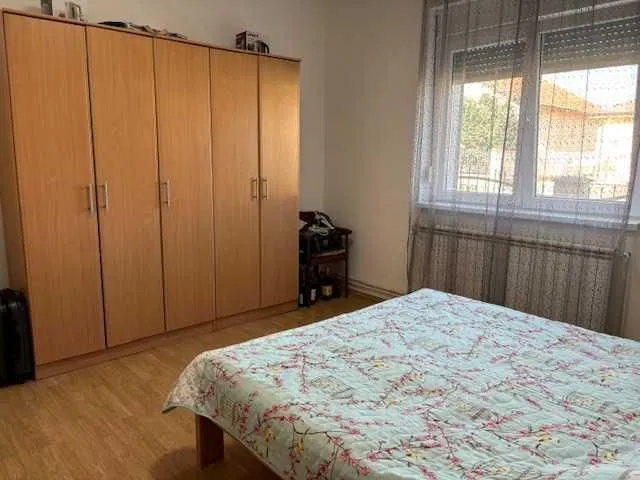 Prodaja, kuća, 103m², Centar, Inđija