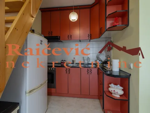 Izdavanje, trosoban stan, 65m², Kluz, Zvezdara Sve Podlokacije - image 6