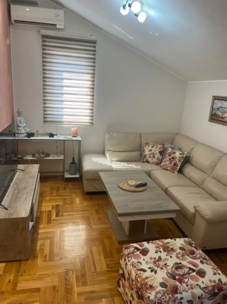 Izdavanje, jednosoban stan, 43m², Ibričevina, Podgorica