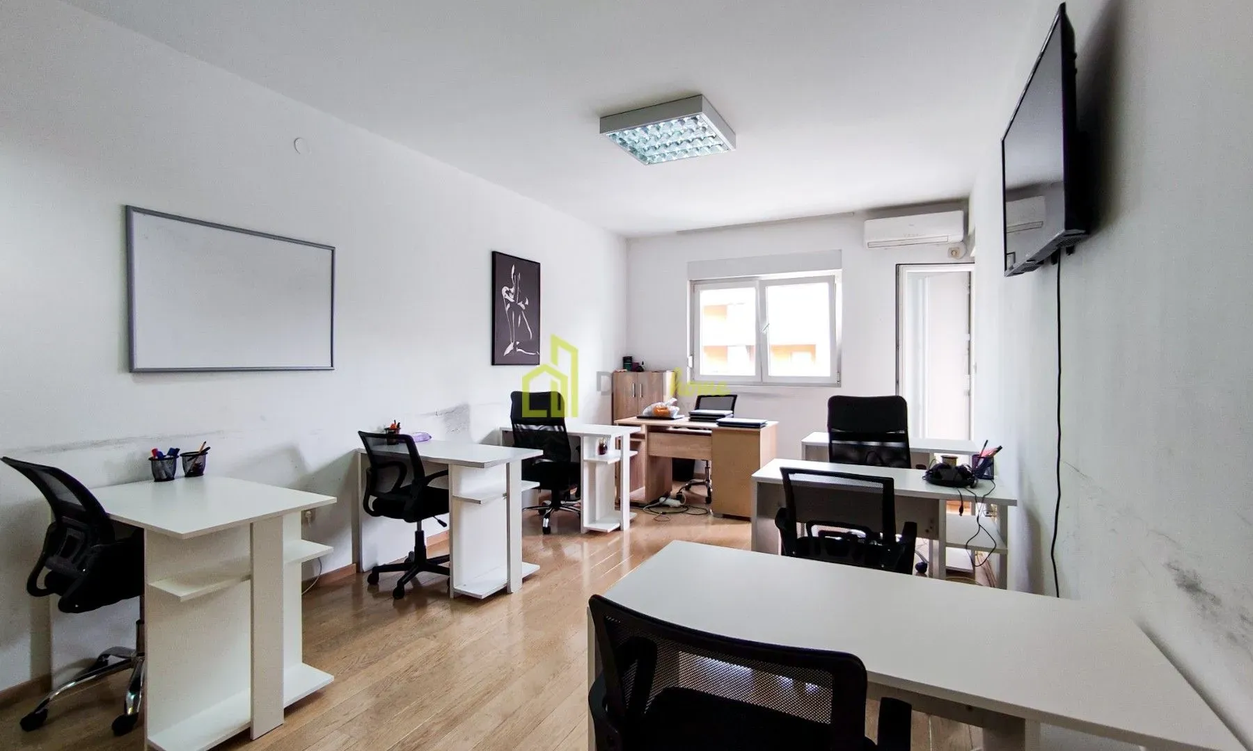 Izdavanje, poslovni prostor, 75m², City Kvart, Podgorica