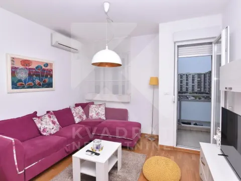 Rent, one bedroom apartment, 45m², City Kvart, Podgorica - image 2