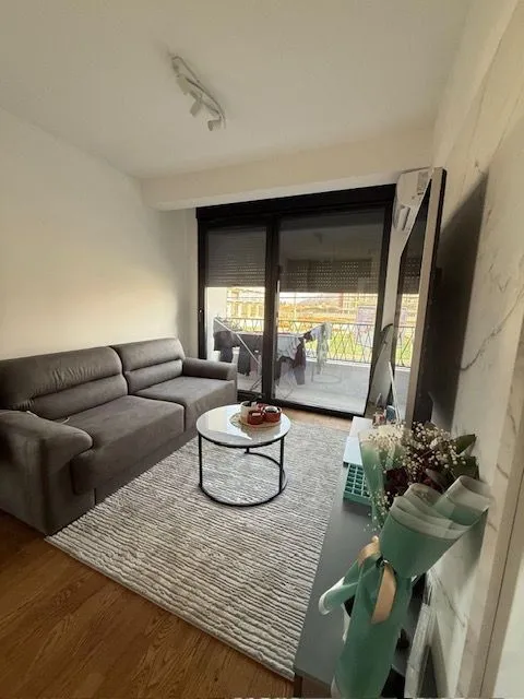 Izdavanje, jednosoban stan, 33m², City Kvart, Podgorica
