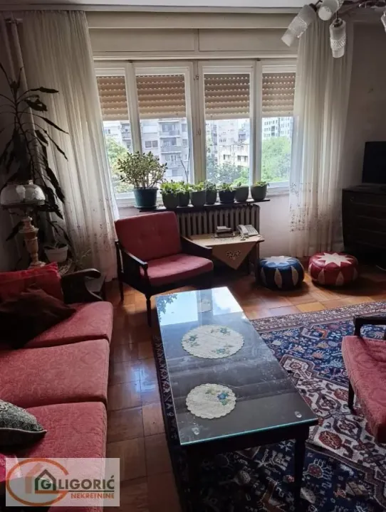 Prodaja, dvosoban stan, 75m², Neimar, Vračar Sve Podlokacije