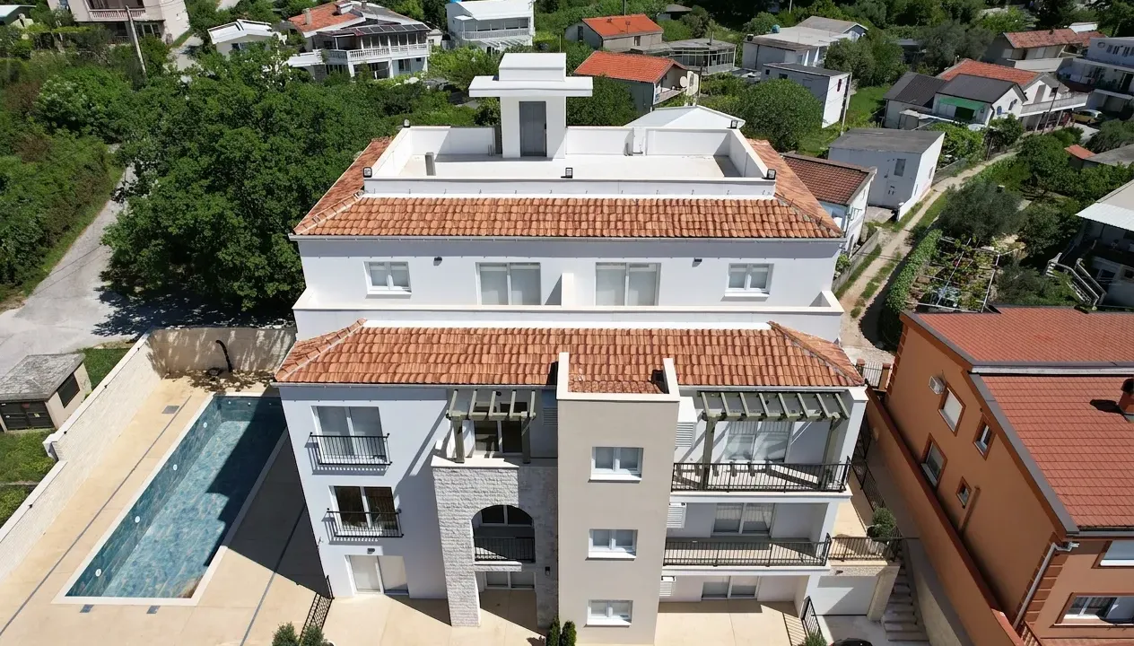 Sale, two bedroom apartment, 61m², Sutomore, Bar