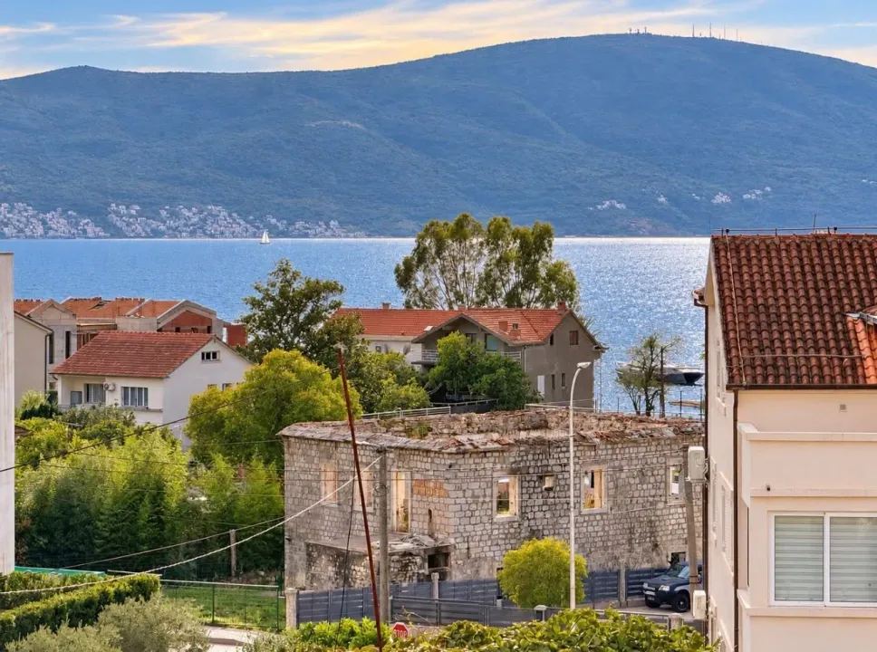 Prodaja, jednosoban stan, 47m², Donja Lastva, Tivat