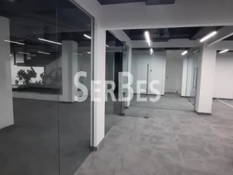 Sale, office space, 305m², Bulevar Oslobodjenja, Novi Sad Sve Podlokacije - image 12