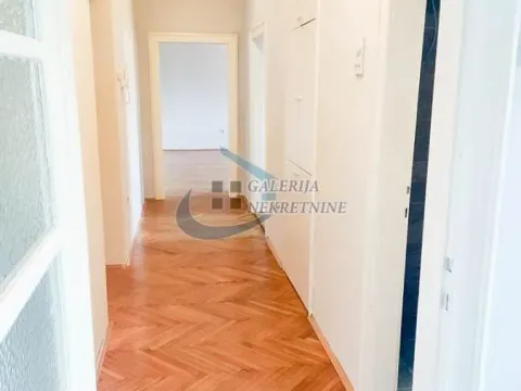 Rent, office space, 80m², Savski Venac, Beograd - image 15