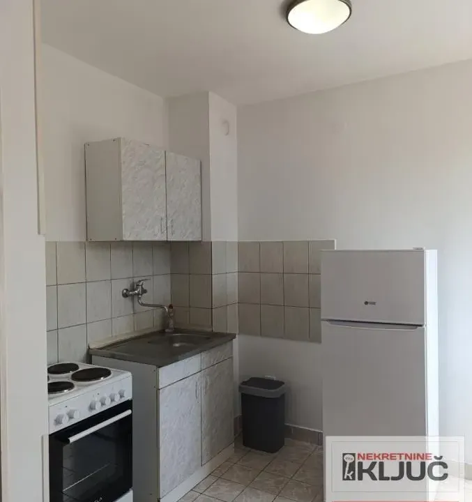 Rent, studio apartment, 24m², Grbavica, Novi Sad Sve Podlokacije