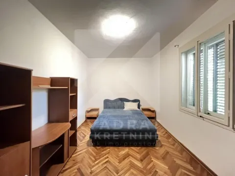 Izdavanje, jednosoban stan, 50m², Stari Aerodrom, Podgorica - image 4
