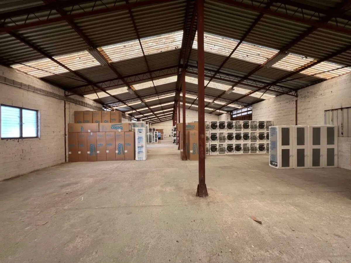 Rent, office space, 1500m², Spuž, Danilovgrad