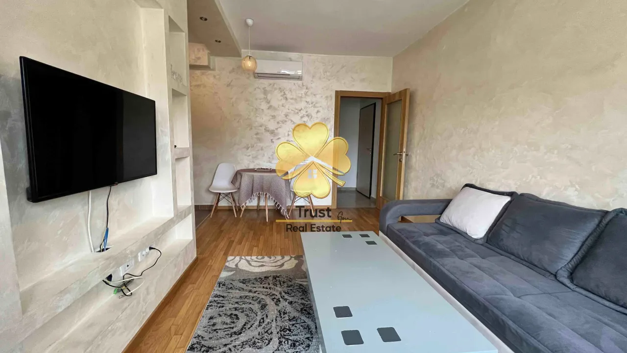 Izdavanje, jednosoban stan, 45m², Tološi, Podgorica