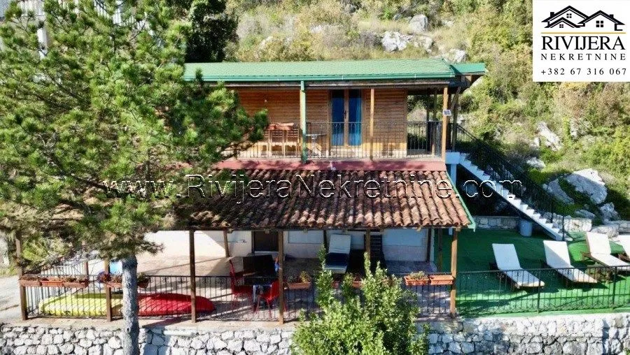 Prodaja, kuća, 120m², Strp, Kotor