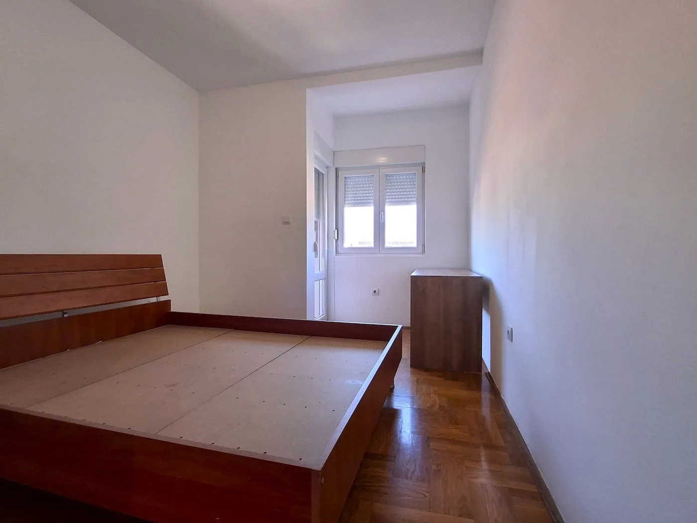 Prodaja, stan, 74m², Drač, Podgorica