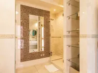 Prodaja, trosoban stan, 200m², Podgorica, Crna Gora - image 26