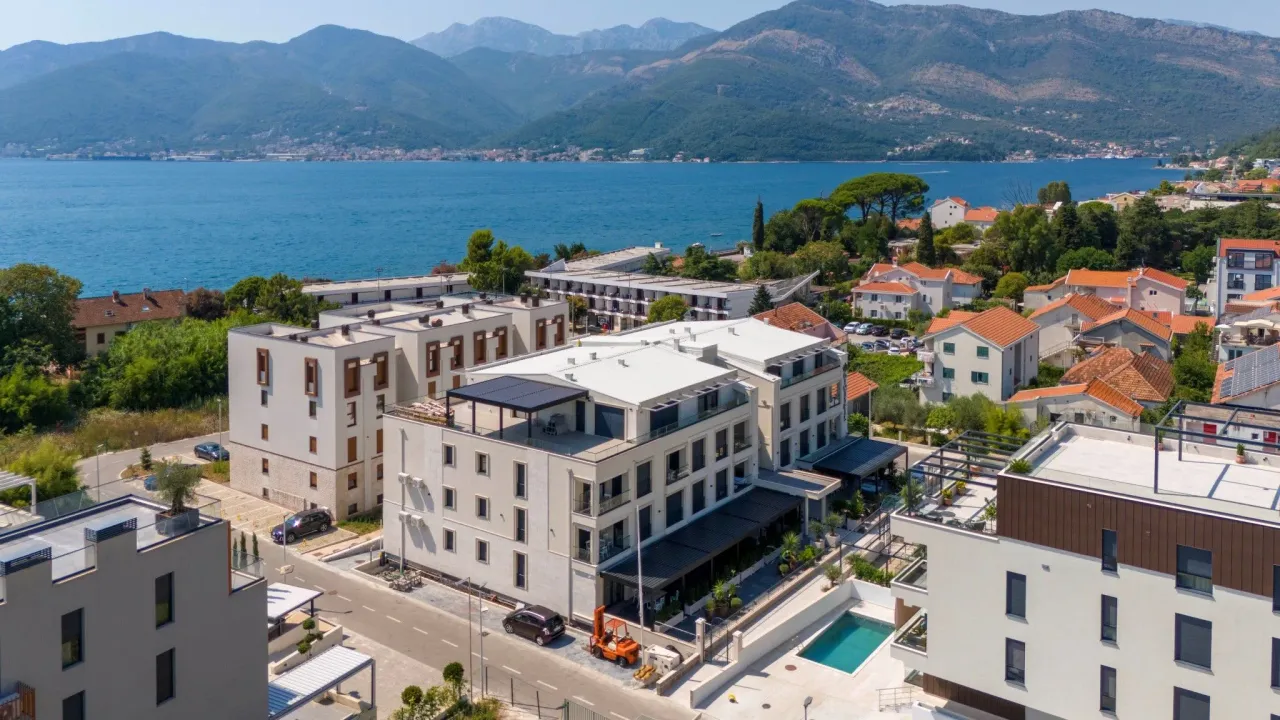 Rent, three bedroom apartment, 85m², Tivat, Crna Gora