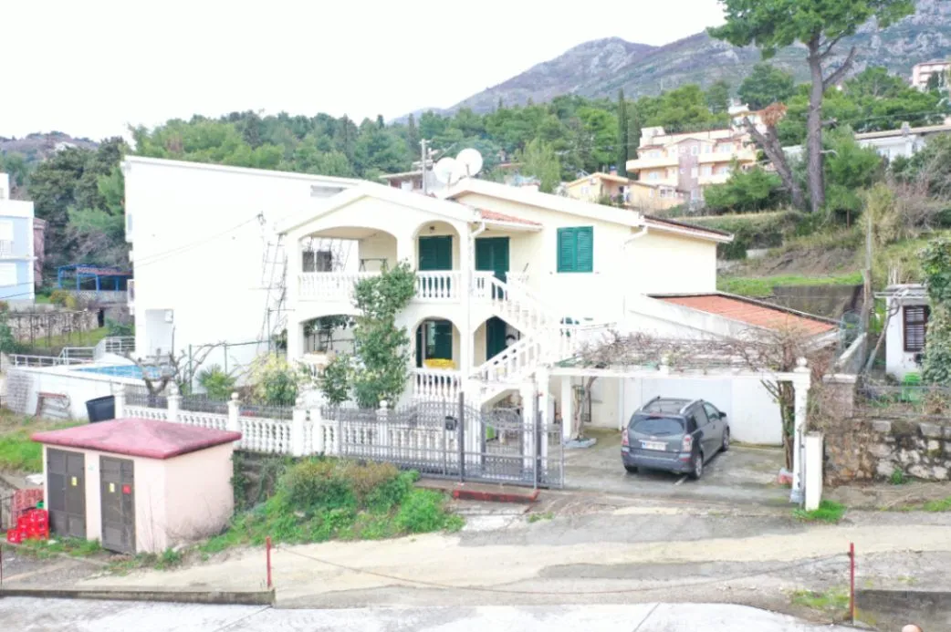 Sale, house, 150m², Šušanj, Bar