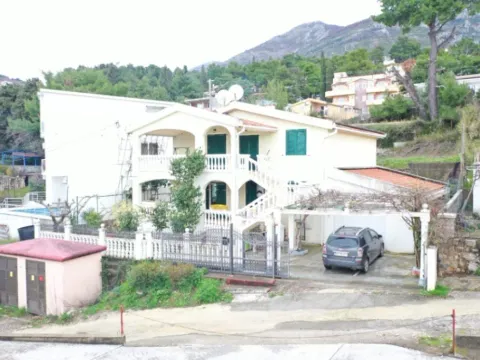 Sale, house, 150m², Šušanj, Bar
