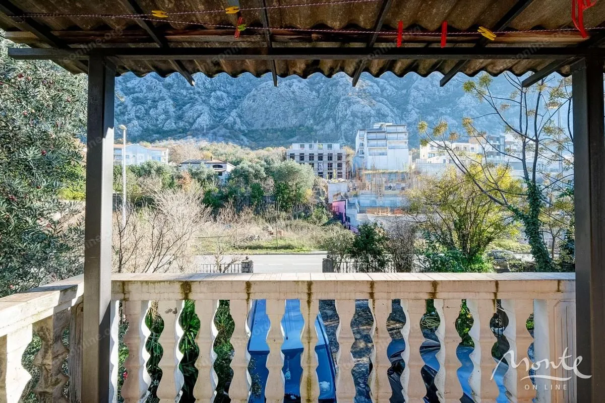 Prodaja, kuća, 219m², Dobrota, Kotor