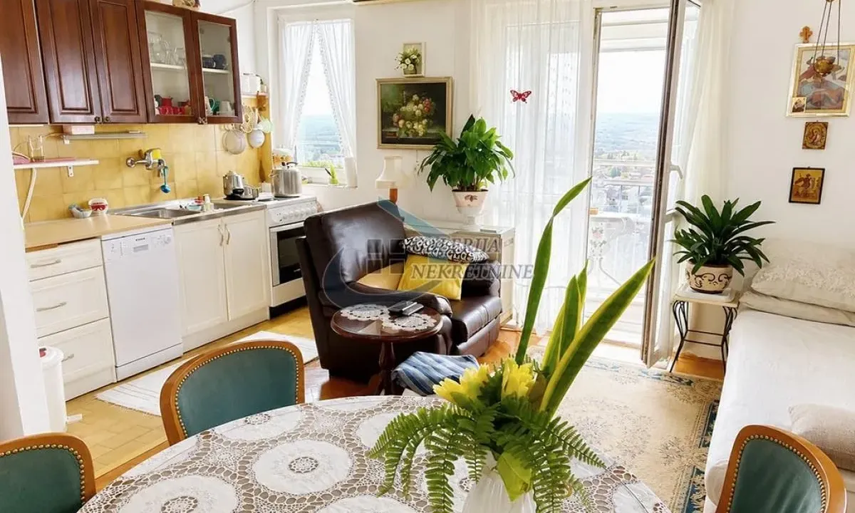 Prodaja, dvosoban stan, 55m², Labudovo Brdo, Beograd