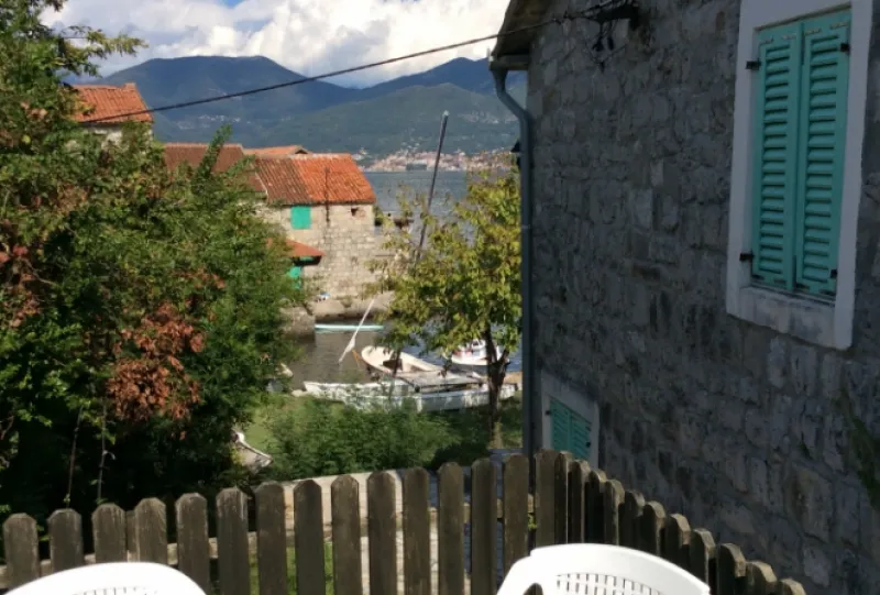 Prodaja, kuća, 66m², Tivat, Crna Gora
