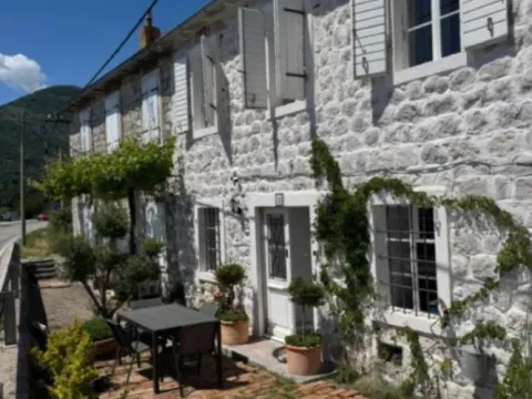 Rent, house, 240m², Donja Lastva, Tivat