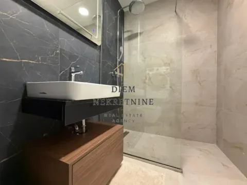 Rent, one bedroom apartment, 51m², Podgorica, Crna Gora - image 2