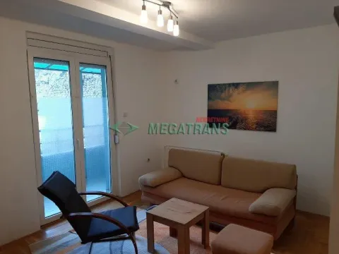 Izdavanje, dvosoban stan, 45m², Sajam, Novi Sad Sve Podlokacije - image 3