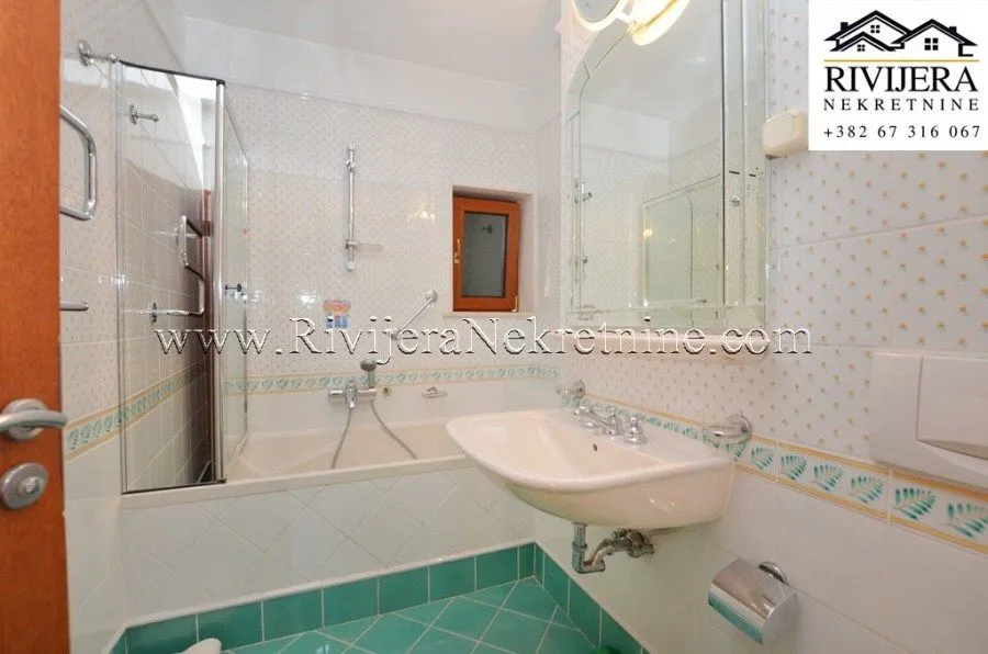 Prodaja, kuća, 216m², Savina, Herceg Novi