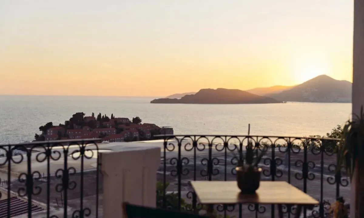 Sale, apartment, 84m², Sveti Stefan, Budva