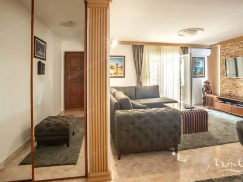 Prodaja, dvosoban stan, 72m², Budva, Crna Gora - image 2