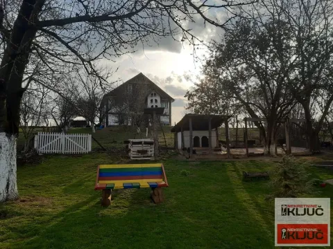 Sale, house, 334m², Beočin, Srbija - image 11